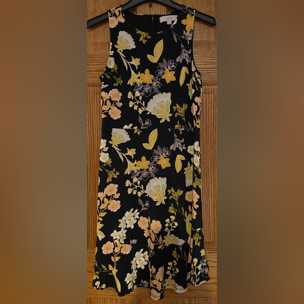 LOFT SLEEVELESS BLACK YELLOW PINK FLORAL DRESS SIZE 4